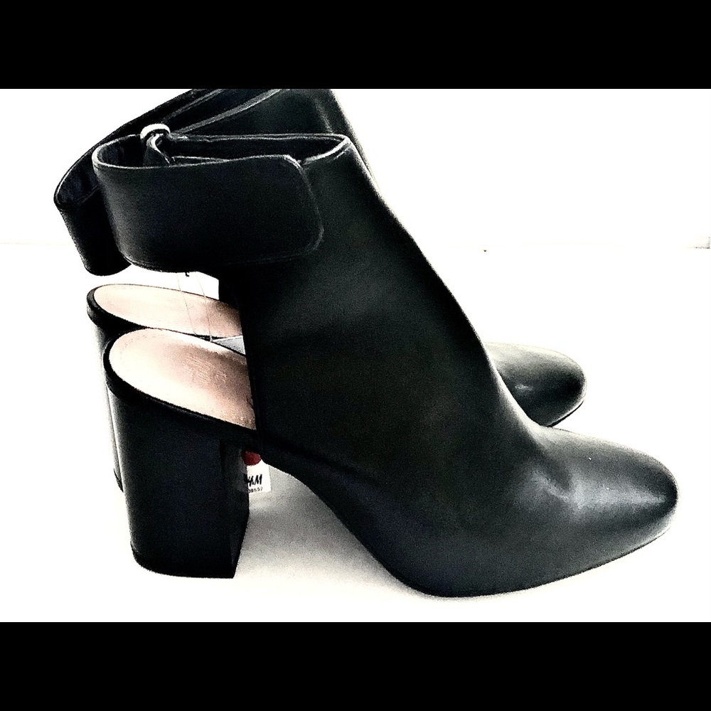 H&M NEW W/TAG BLACK HEELS